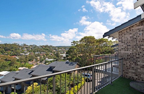 Avoca Beach House | Clareview - Pool & Views