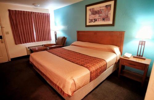 St. George Hotel | Claridge Inn - St. George