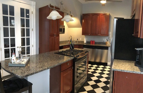 St. Charles Historic District House | Clark Brick House w/Pool - Historic St. Charles