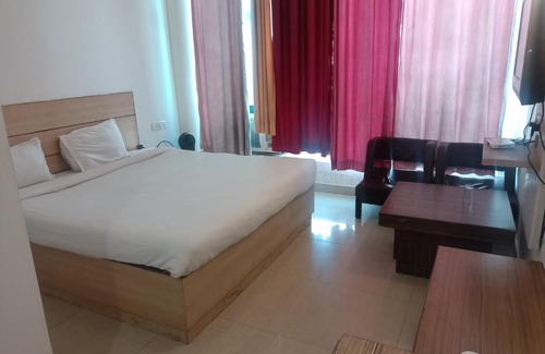 Jammu Hotel | Clarks Inn Express, Jammu