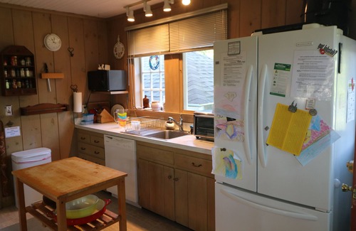 Kennebunk House | Classic Beach Cottage - Short Walk to Kennebunk Beach