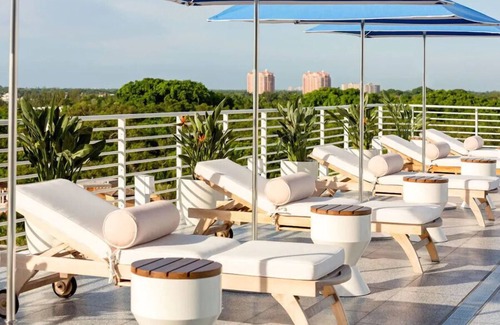 Coconut Grove House | Classic Corner Suite, Mr. C Miami in Coconut Grove w/Rooftop Pool!