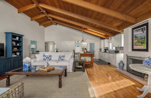 La Jolla Shores House | Classic Cottage in the Heart of La Jolla Shores