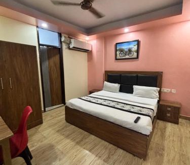 Old Rajinder Nagar Hotel | Classic Harmony Inn - 2 Min Walk From Hazrat Nizamuddin