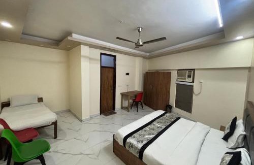 Old Rajinder Nagar Hotel | Classic Harmony Inn - 2 Min Walk From Hazrat Nizamuddin