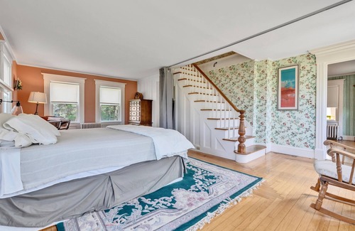 Martinsville Other | Classic Maine farmhouse with modern amenities
