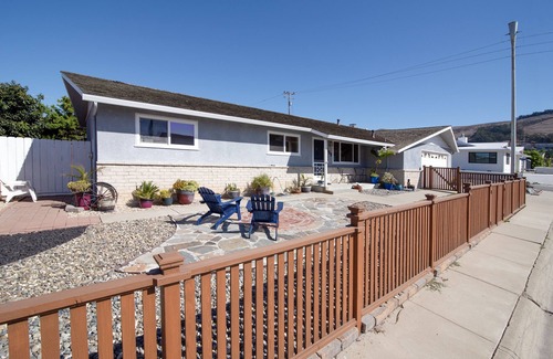 Morro Bay House | Classic Morro Bay Beach Cottage, Close to Ocean