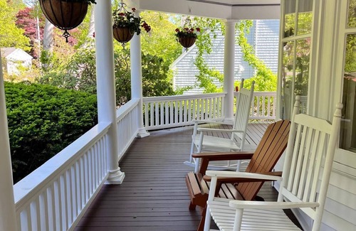 Rockport House | Classic New England: Big Family Home; Spas|Garden|FirePit; walk to beach, shops.