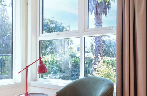 Bentleigh House | Classic Patterson Charm with Modern Comfort