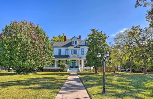 Fairfield Historic District Apartment | Classic Shreveport Retreat ~ 3 Mi to Dtwn!