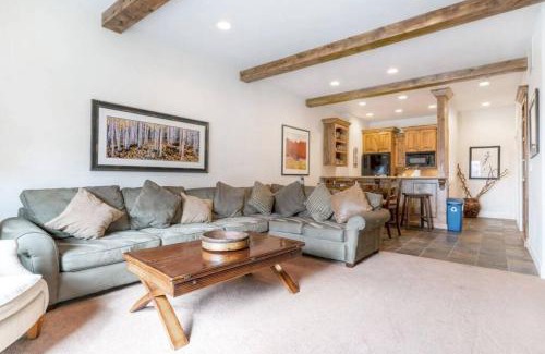 North Park City Apartment | Classic Ski-in Ski-out Condo