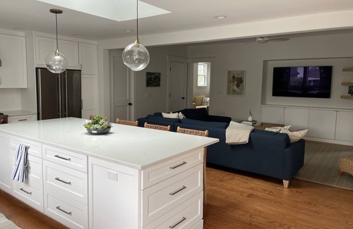 Spring Lake House | Classic Spring Laker-Close to Town and Beach