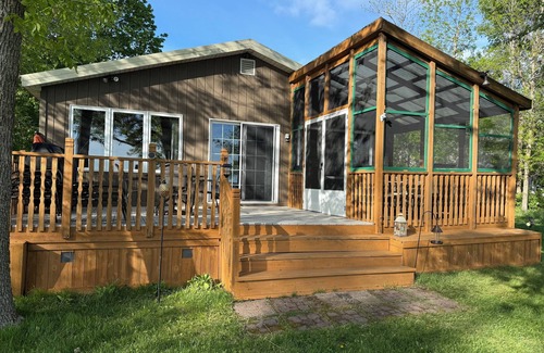 Hillman Cabin | Classically Charming, Quiet Lakeside Cabin less than 2 hours from the Cities
