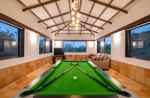 Karjat Villa | Classique Woods by StayVista with Pool, Lawn with Gazebo & Bar, Indoor Fun