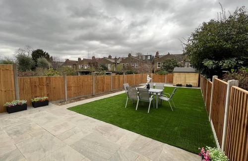 Bowes Apartment | Classy 3Bed/2Bath Ground Floor Pe-Friendly Flat with Lovely Garden