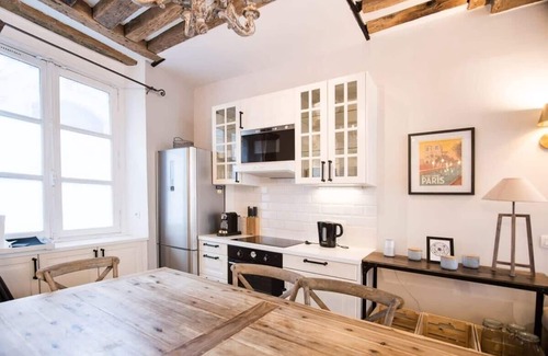Archives Apartment | Classy Bourgeois - Chic 2 Bedroom Apt in Le Marais