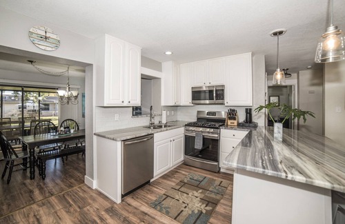 Clearwater House | Classy & Clean Pet Friendly