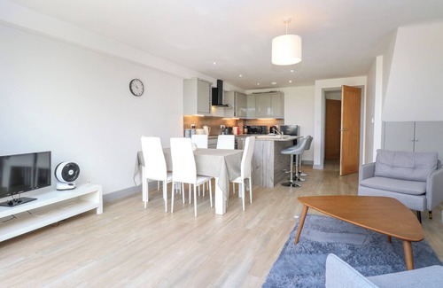 Docking Cottage | CLAVERING 1 BERNALEEN COTTAGES, pet friendly in Docking
