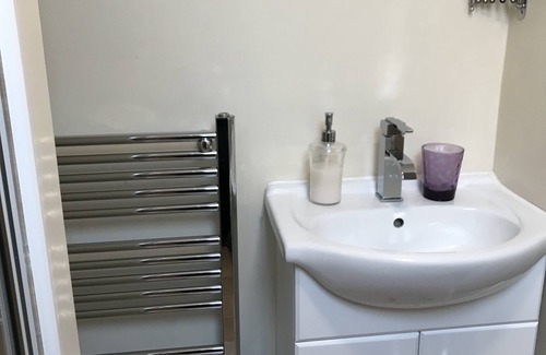 Newcastle-Under-Lyme Bed & Breakfast | Clayhanger Guest House