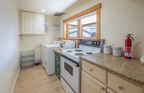 Cle Elum Apartment | Cle Elum Studio Suite - Walk to Town!