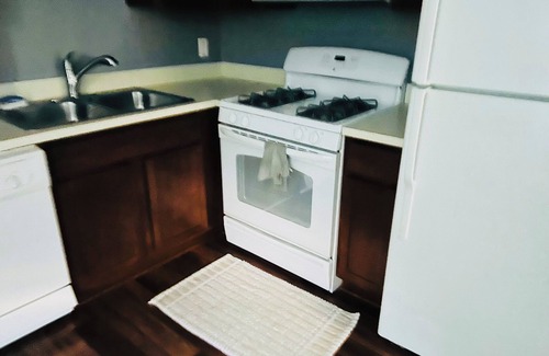 San Marcos Apartment | Clean 1-bedroom apartment with WiFi, AC in welcoming San Marcos