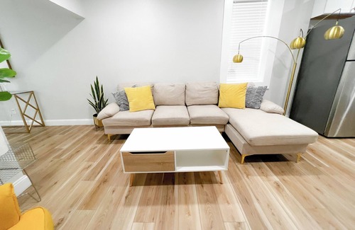 Pueblo Apartment | Clean 3-BR, Pet Friendly, 5 mins to Riverwalk, Free WiFi
