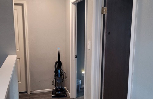 Douglas House | Clean & Comfortable 2 bedroom townhome with full amenities in Douglas, WY