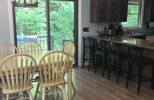 Bethlehem House | Clean Comfortable Chalet Located In The Heart Of The White Mountains