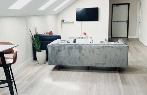 Providence Apartment | Clean Eastside Apartment minutes from Downtown!