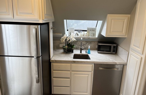 Seabright House | Clean, Newly Remodeled Home Steps to Beach, HOT TUB, LARGE deck w/ocean peek