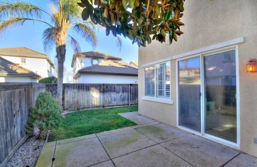 Westlake House | Clean Professionally Furnished Lavish Home in a Luxury Private Community Setting