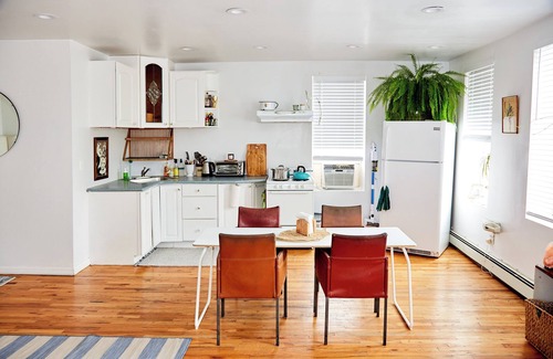 Queens Apartment | Clean, Quiet Studio apartment in Rockaway Beach, just a blockfrom the beach