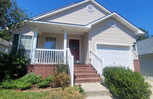 Northeast Pensacola House | Clean, Spacious. Newly renovated Garden Home in the heart of Pensacola.