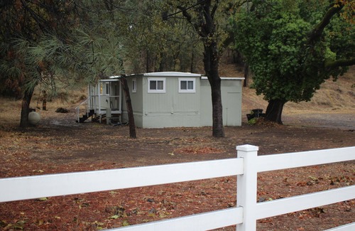 Columbia House | Clean, Updated, Budget Friendly & a little Quirky