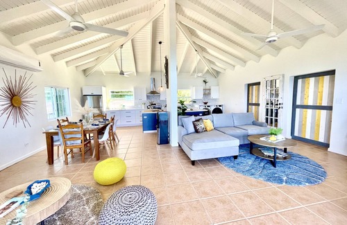 Island Harbour Villa | Clearview Villas (UPPER): Casual, Bright, Affordable, Perfect for Families
