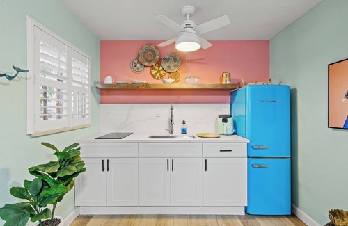 Clearwater Beach Resort | Clearwater Beach Entire Private Resort! SALT Heated Pool! Sleeps 30 Comfortably!