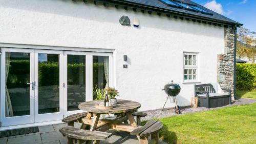 Holyhead House | Cleifiog Fawr