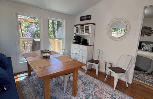 Anderson House | Clemson Game Day Gem - Lake Access - Marina Retreat
