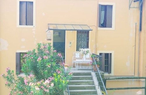 Vittorio Veneto Apartment | Cleo - Entire accommodation: accommodation for rent