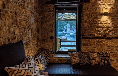 Damouchari House | Cleopatra's Miramare