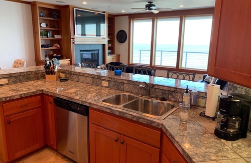 Seaside Condo | Cliff Haven at Seaside Point-TOP FLOOR WITH THE BEST VIEWS - 215+ 5 STAR REVIEWS