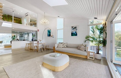 Seaforth Apartment | Cliff house & Grand harbour view