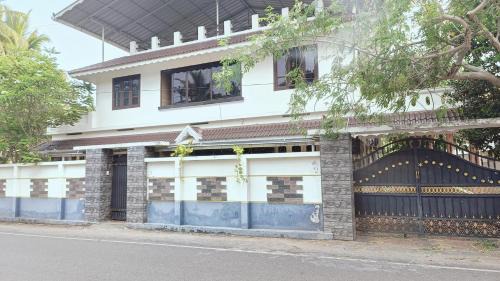 Varkala Hotel | Cliff Petals by Saash Hotels