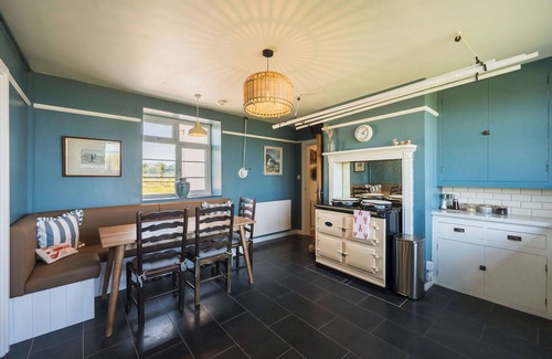 Nefyn House | Cliff Top is a refined coastal retreat where luxury meets laid-back living. With panoramic sea views, elegant interiors, and direct access to the beach below, this is the kind of place where time slows and every detail is designed for comfort & ease.