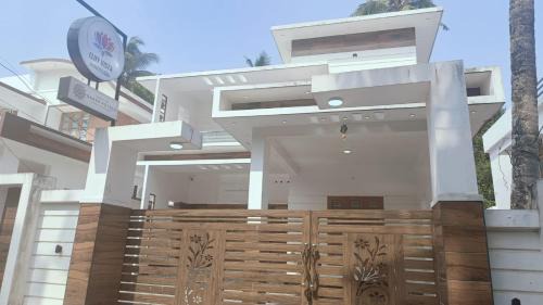 Varkala Hotel | Cliff Vista by Saash Hotels