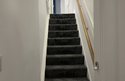 Westcliff-on-Sea Apartment | Cliffside Apartment Within Walking Distance of the Beach and Theatre
