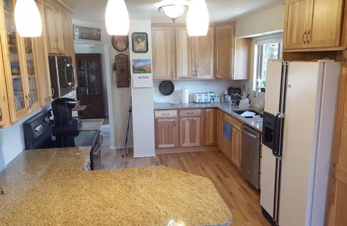 Colorado Springs House | Close To Air Force Academy, Colorado Springs, Denver!