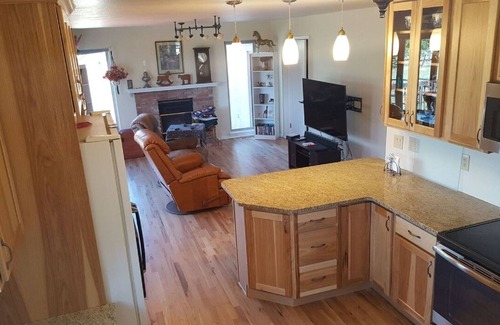 Colorado Springs House | Close To Air Force Academy, Colorado Springs, Denver!