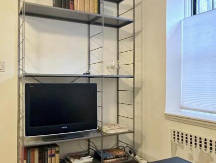 Brooklyn Apartment | Close to all! 2-room suite in a 1-family townhouse