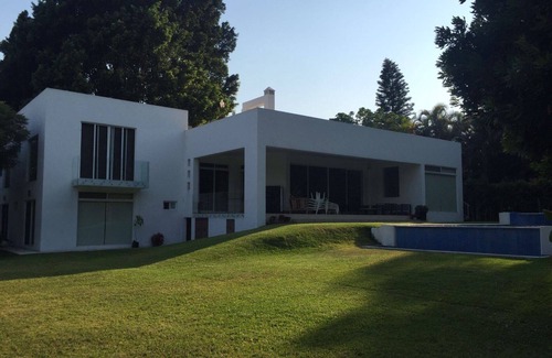 Santo Domingo Villa | Close to downtown, 12 Guests, Beautiful Place